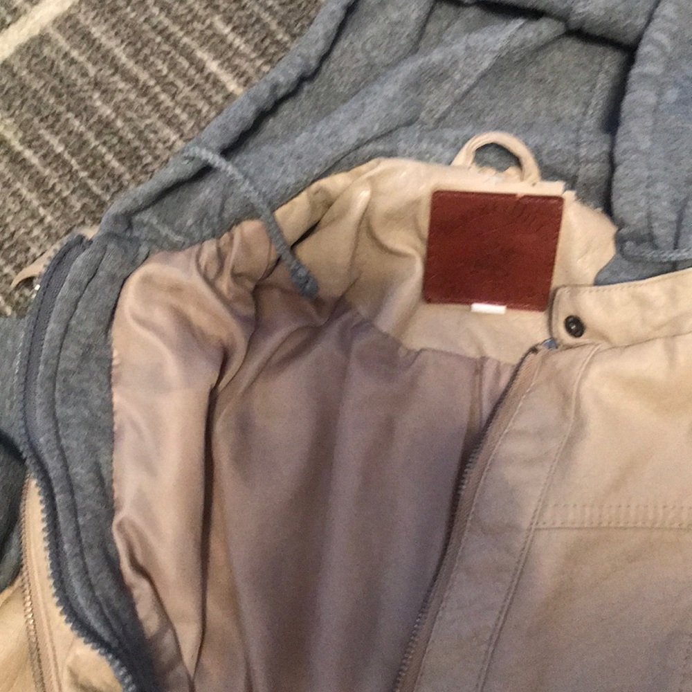 Jacket - Picture 3 of 3